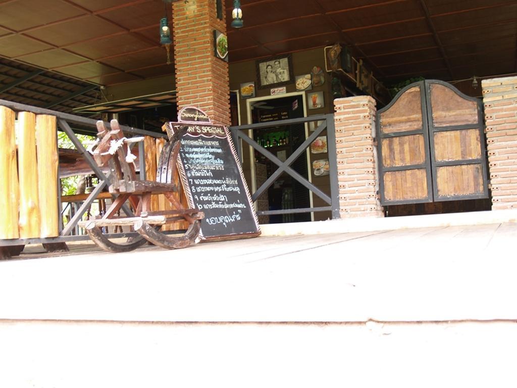 Cowboy Farm Resort Pattaya Ban Huai Yai Exterior foto