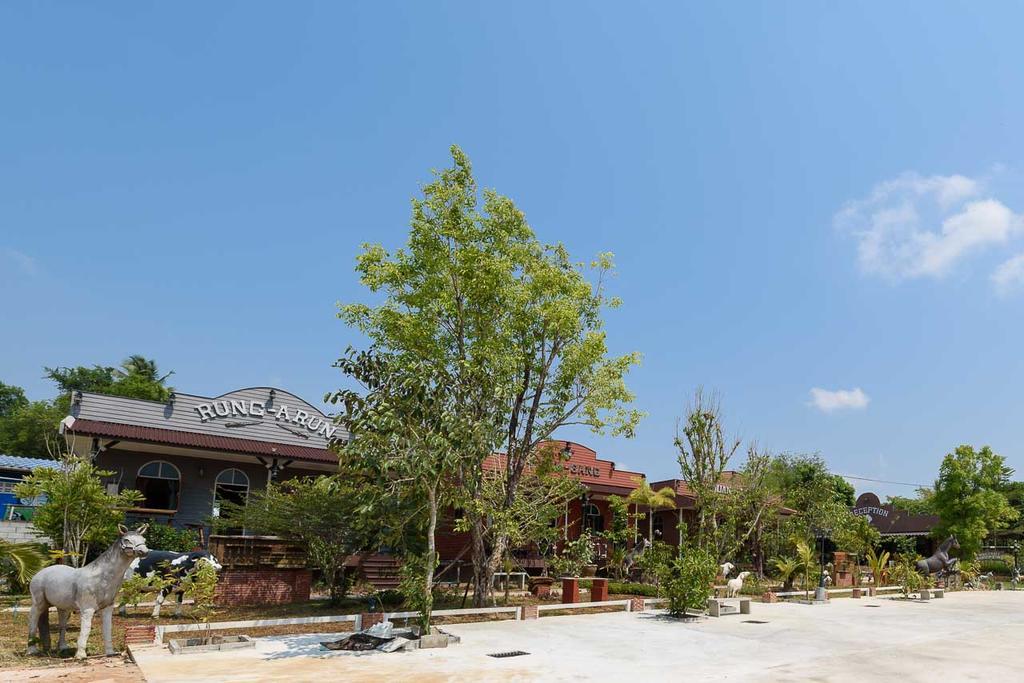 Cowboy Farm Resort Pattaya Ban Huai Yai Exterior foto
